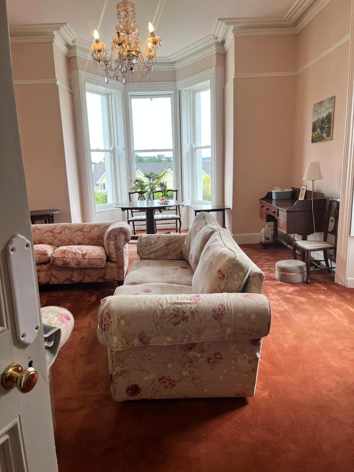Lynwood House Bed & Breakfast Cobh Exterior photo