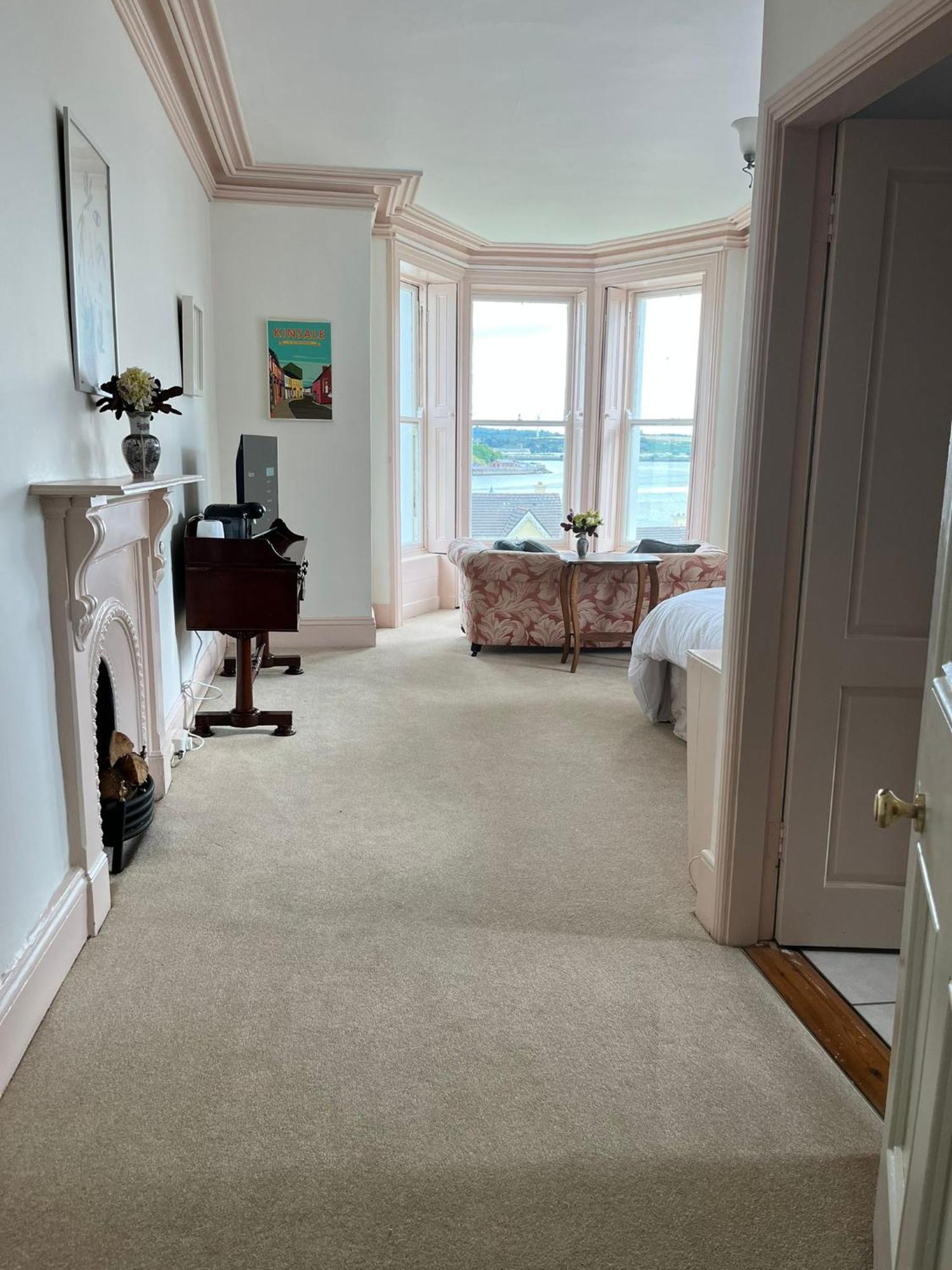 Lynwood House Bed & Breakfast Cobh Exterior photo